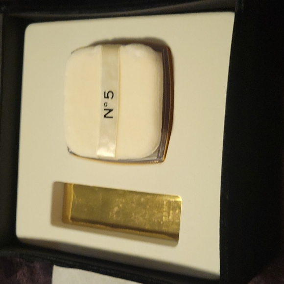 Vintage Chanel set - Picture 5 of 9